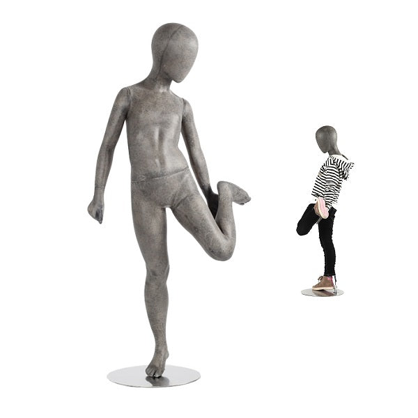 Kinderfigur Mädchen mit abstraktem Kopf, 8 Jahre