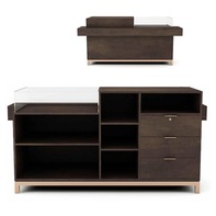 Ladentisch mit Taschenablage